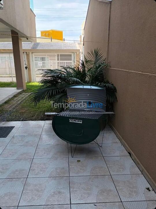 Apartamento para aluguel de temporada em Bombinhas (Praia de Bombas)