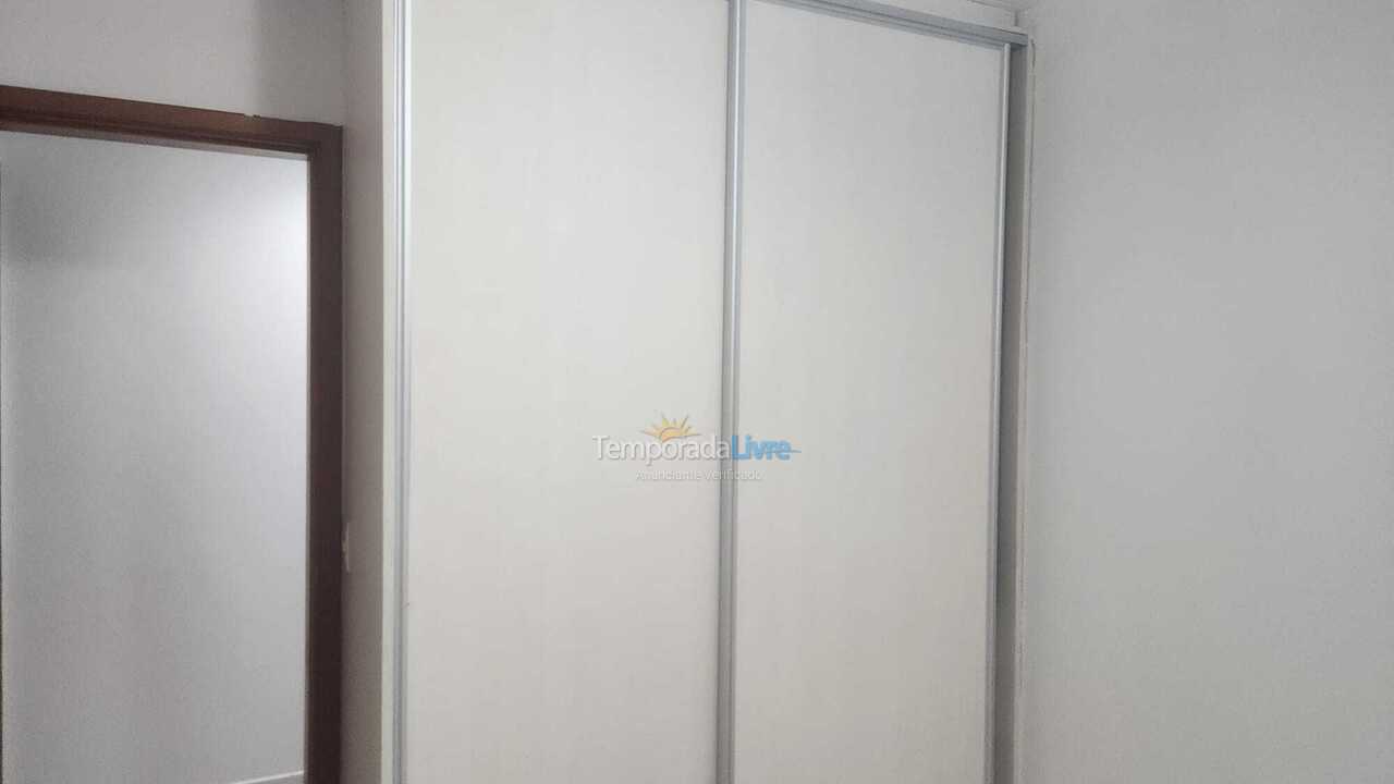 Apartamento para aluguel de temporada em Goiânia (Village Veneza)