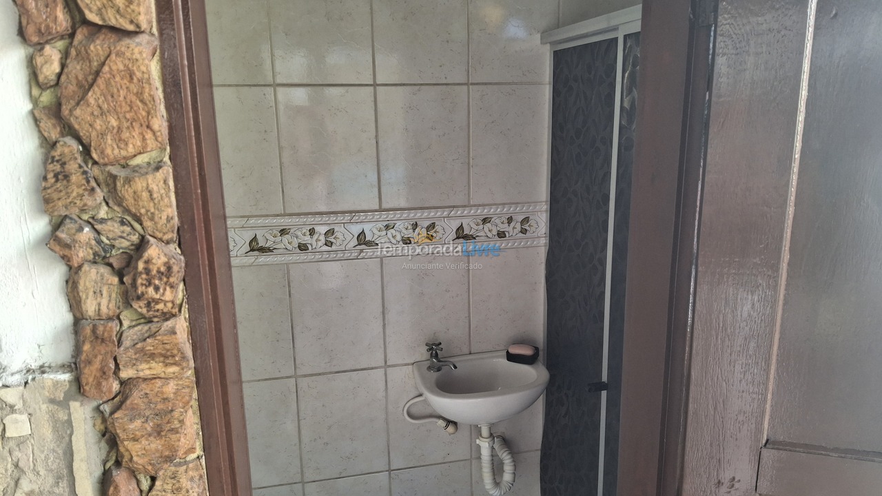 Casa para aluguel de temporada em Arraial do Cabo (Praia dos Anjos)