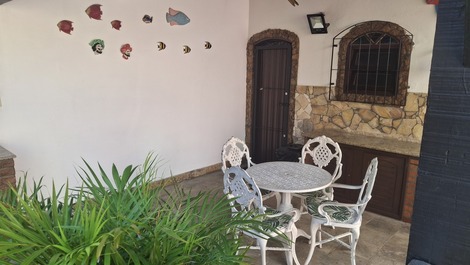 CASA COM PISCINA ARRAIAL DO CABO