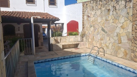 CASA COM PISCINA ARRAIAL DO CABO