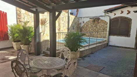 CASA COM PISCINA ARRAIAL DO CABO