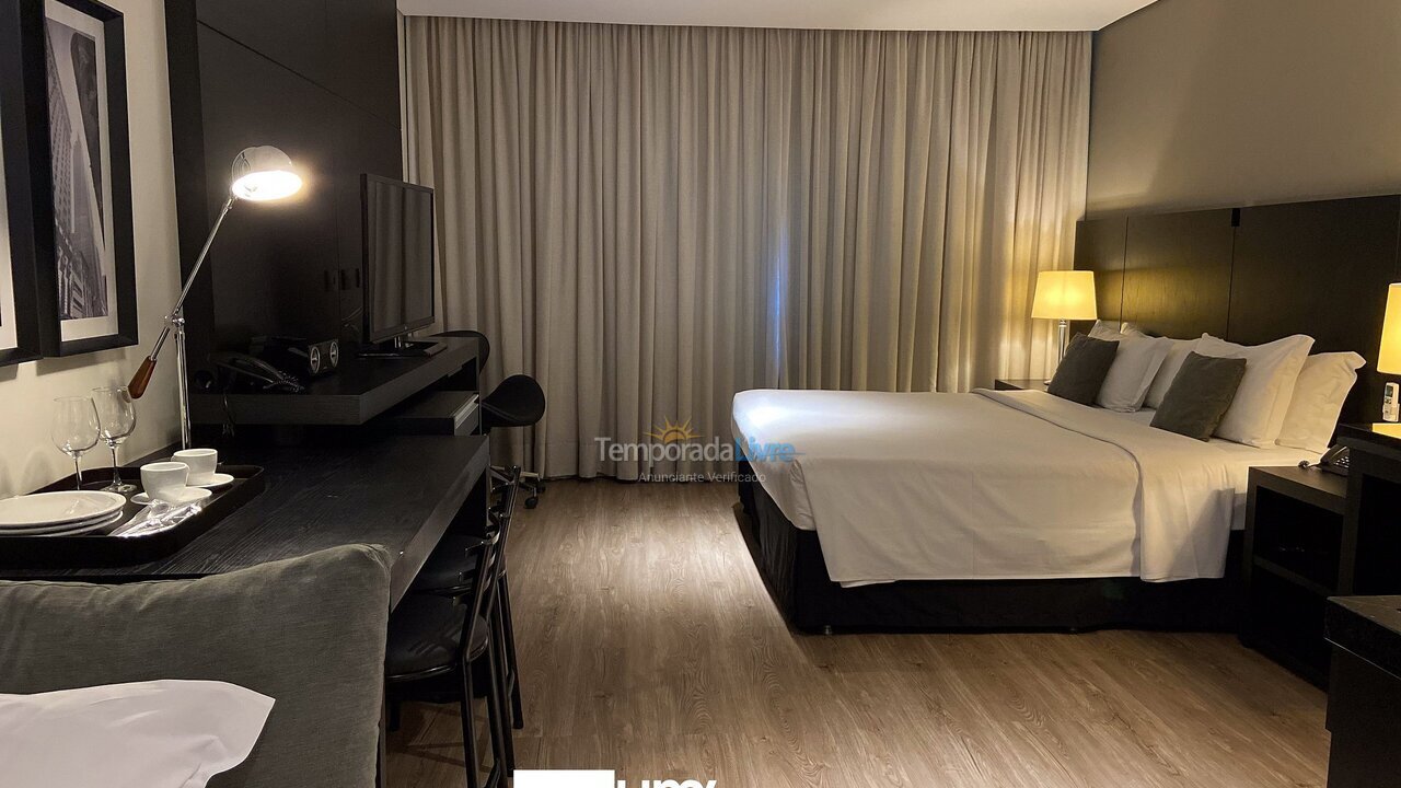 Apartamento para aluguel de temporada em Curitiba (Rebouças)