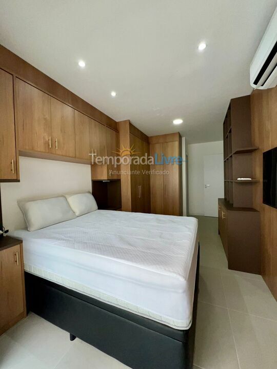 Apartamento para aluguel de temporada em Arraial do Cabo (Prainha)