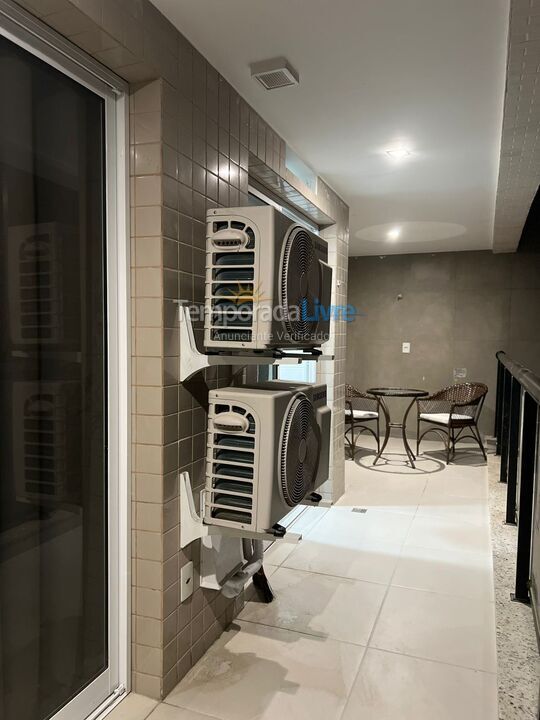 Apartamento para aluguel de temporada em Arraial do Cabo (Prainha)