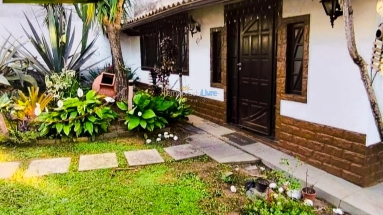 Apartamento para aluguel de temporada em Iguaba Grande (Iguaba Grande)