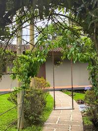 Abana Paraíso do Lago — Sofisticação e Charme à Beira Lago