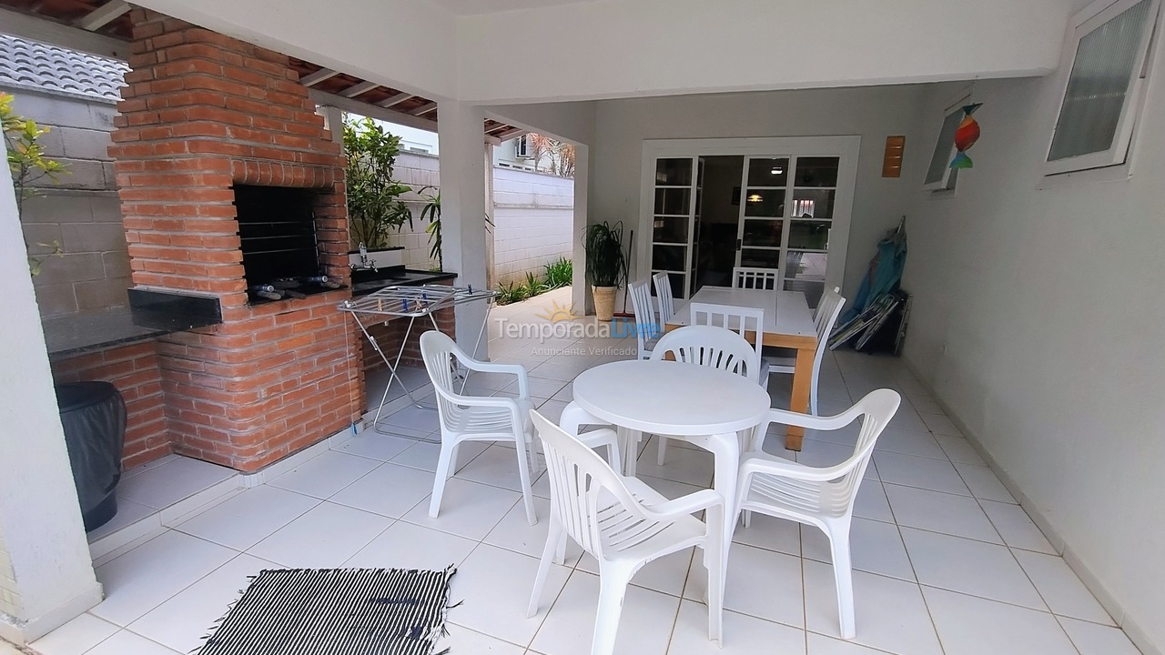 Casa para aluguel de temporada em Bertioga (Riviera de São Lourenço)