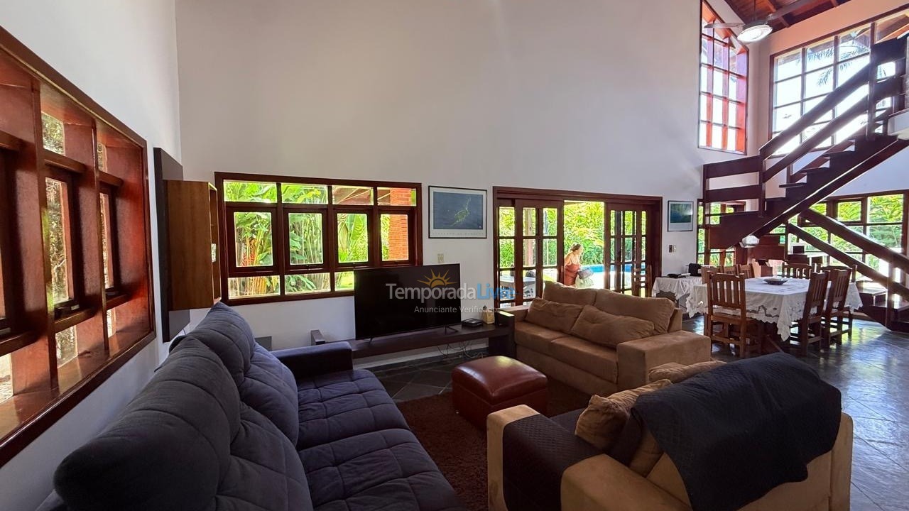 Casa para aluguel de temporada em São Sebastião (Praia da Baleia)