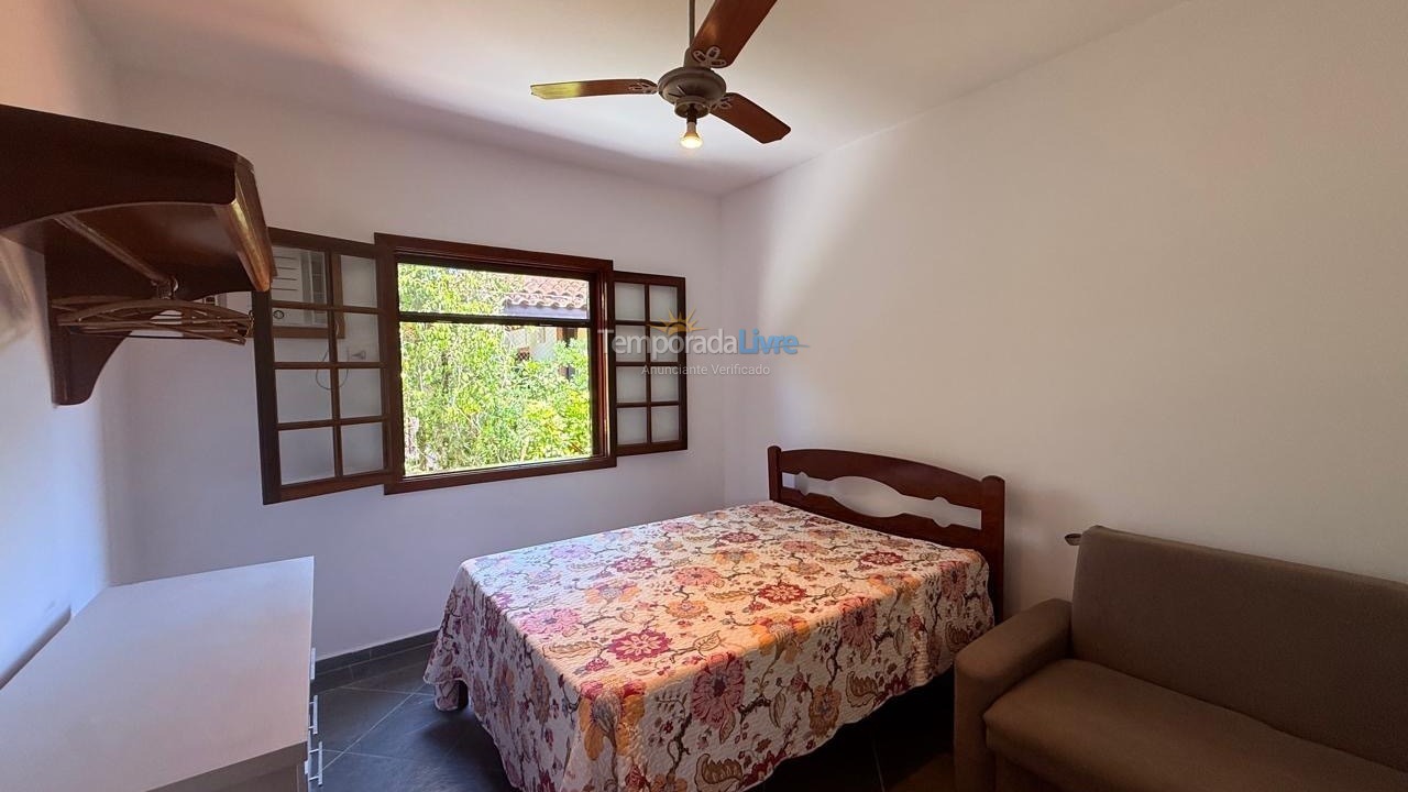 Casa para aluguel de temporada em São Sebastião (Praia da Baleia)