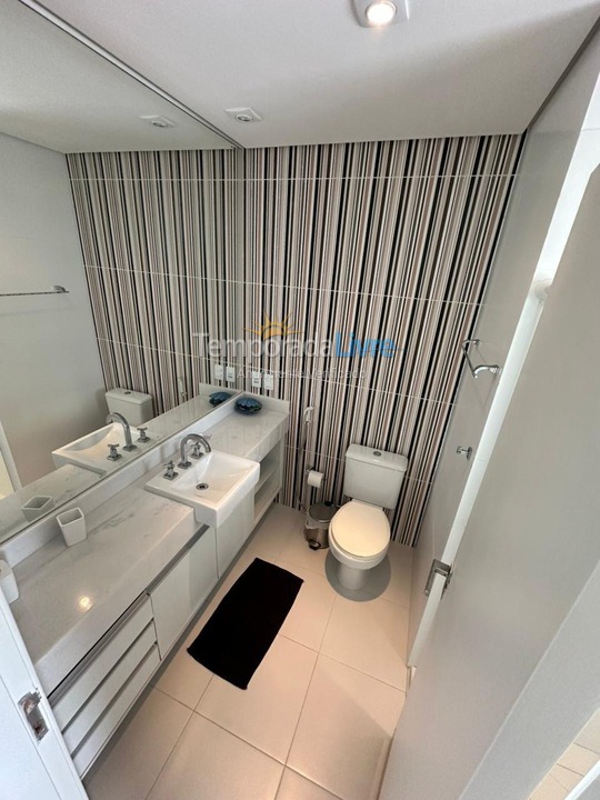 Casa para aluguel de temporada em São Sebastião (Praia da Baleia)