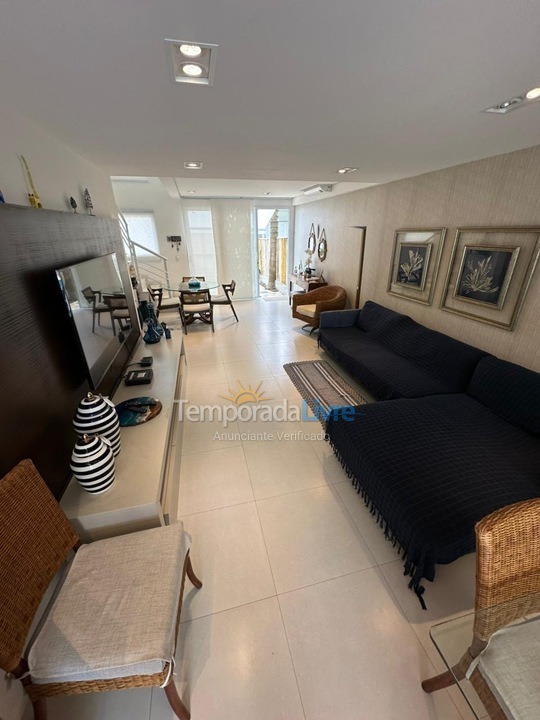 Casa para aluguel de temporada em São Sebastião (Praia da Baleia)