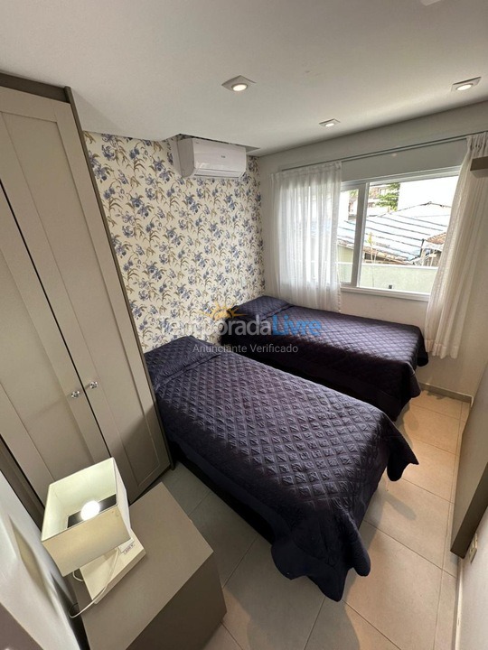 Casa para aluguel de temporada em São Sebastião (Praia da Baleia)