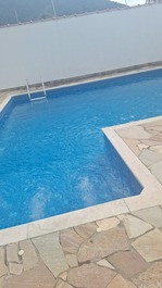 Casa a 400 metros de la playa de Maranduba