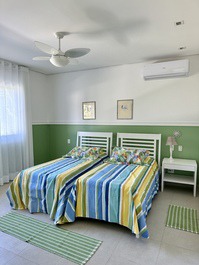 House in a gated community on Baleia Beach.