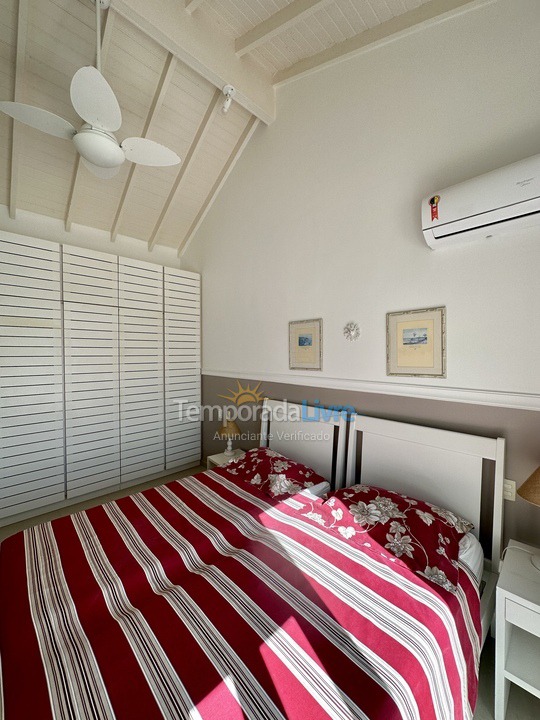 House for vacation rental in São Sebastião (Praia da Baleia)