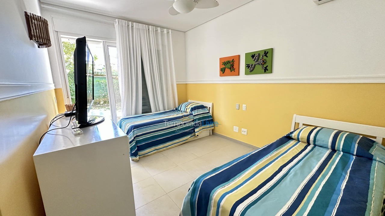 House for vacation rental in São Sebastião (Praia da Baleia)