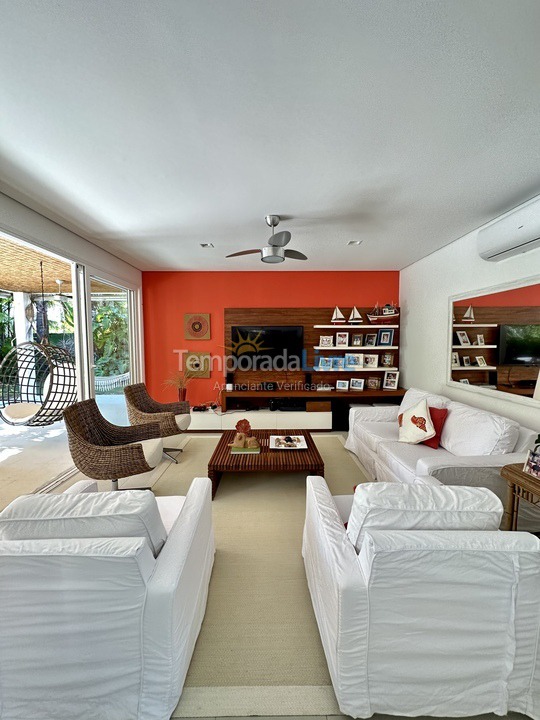 House for vacation rental in São Sebastião (Praia da Baleia)