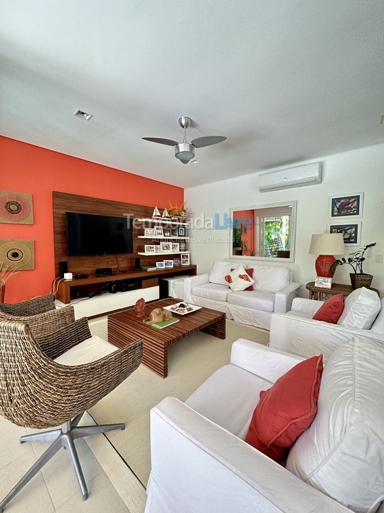 House for vacation rental in São Sebastião (Praia da Baleia)