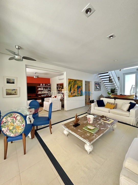 House for vacation rental in São Sebastião (Praia da Baleia)