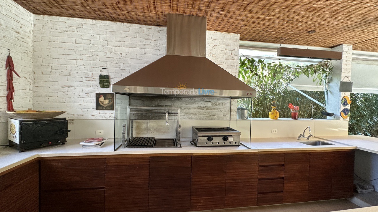 House for vacation rental in São Sebastião (Praia da Baleia)