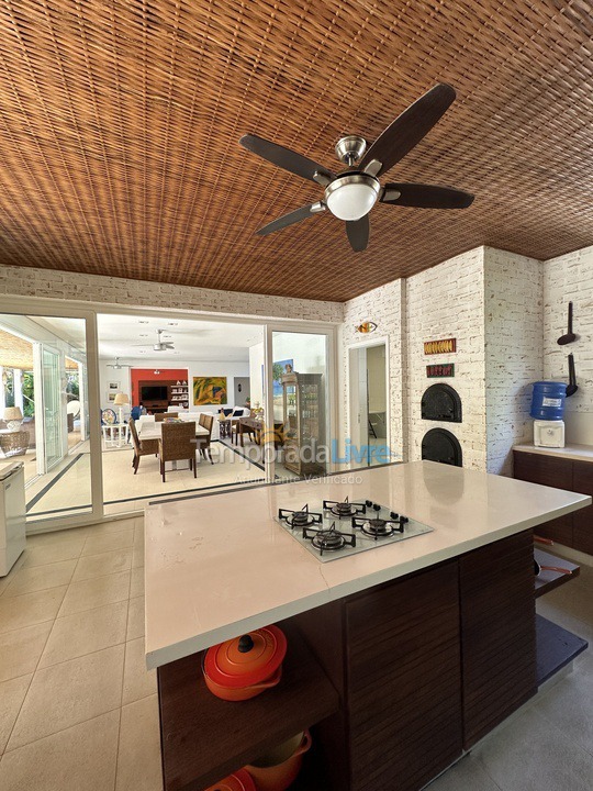 House for vacation rental in São Sebastião (Praia da Baleia)