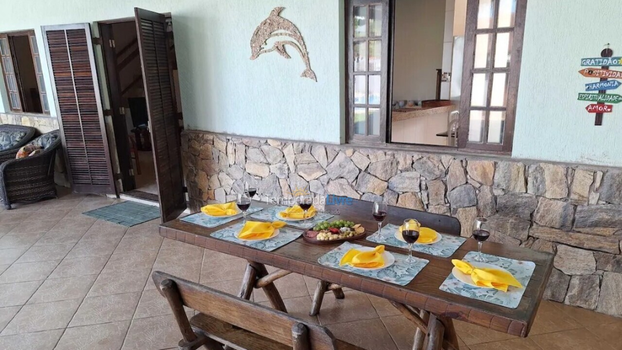 Casa para aluguel de temporada em Caraguatatuba (Massaguaçu)