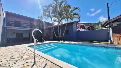 Casa Portal - condomínio, piscina, fogueira, churrasqueira, 500m praia