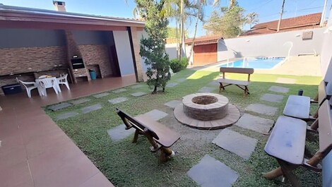 Casa para alugar em Caraguatatuba - Massaguaçu