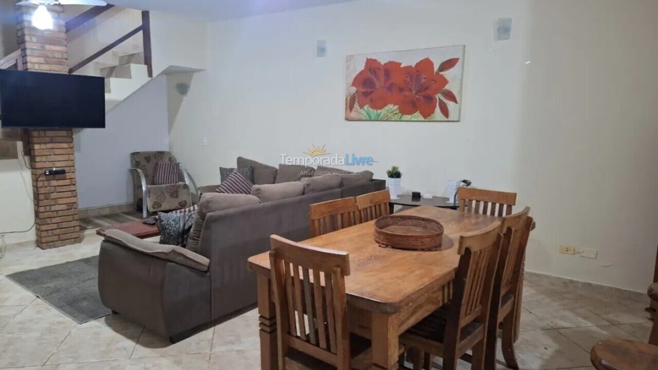 Casa para aluguel de temporada em Caraguatatuba (Massaguaçu)