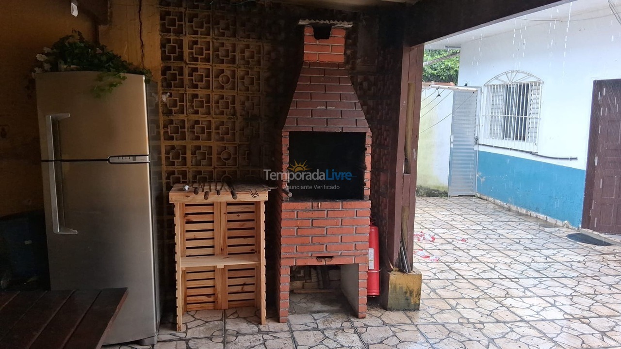 House for vacation rental in Praia Grande (Vila Mirim)