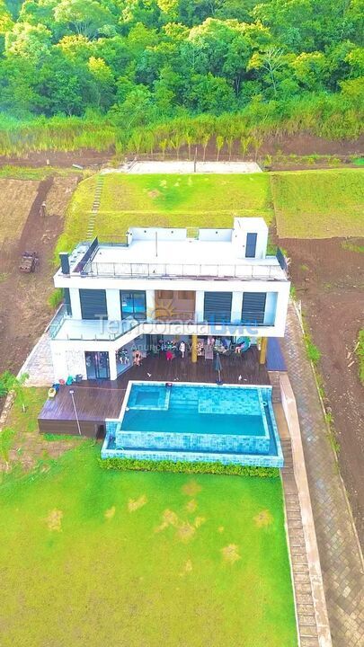 Casa para aluguel de temporada em São Jorge D'oeste (Residencial águas Claras)