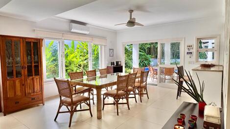 House in a gated community on Baleia Beach - Holidays