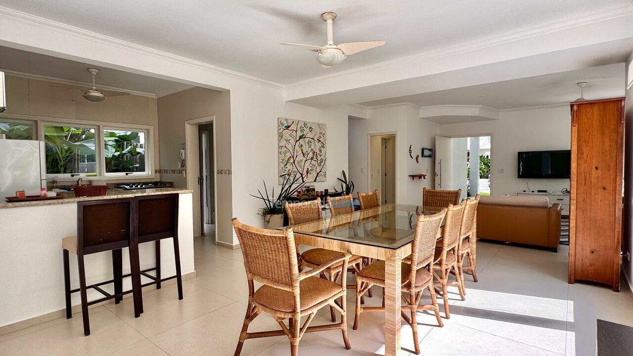 House for vacation rental in São Sebastião (Praia da Baleia)