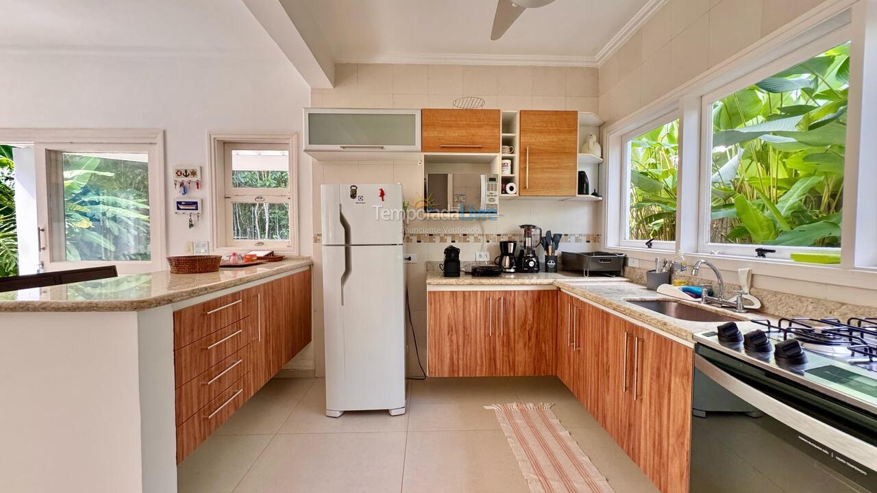 House for vacation rental in São Sebastião (Praia da Baleia)