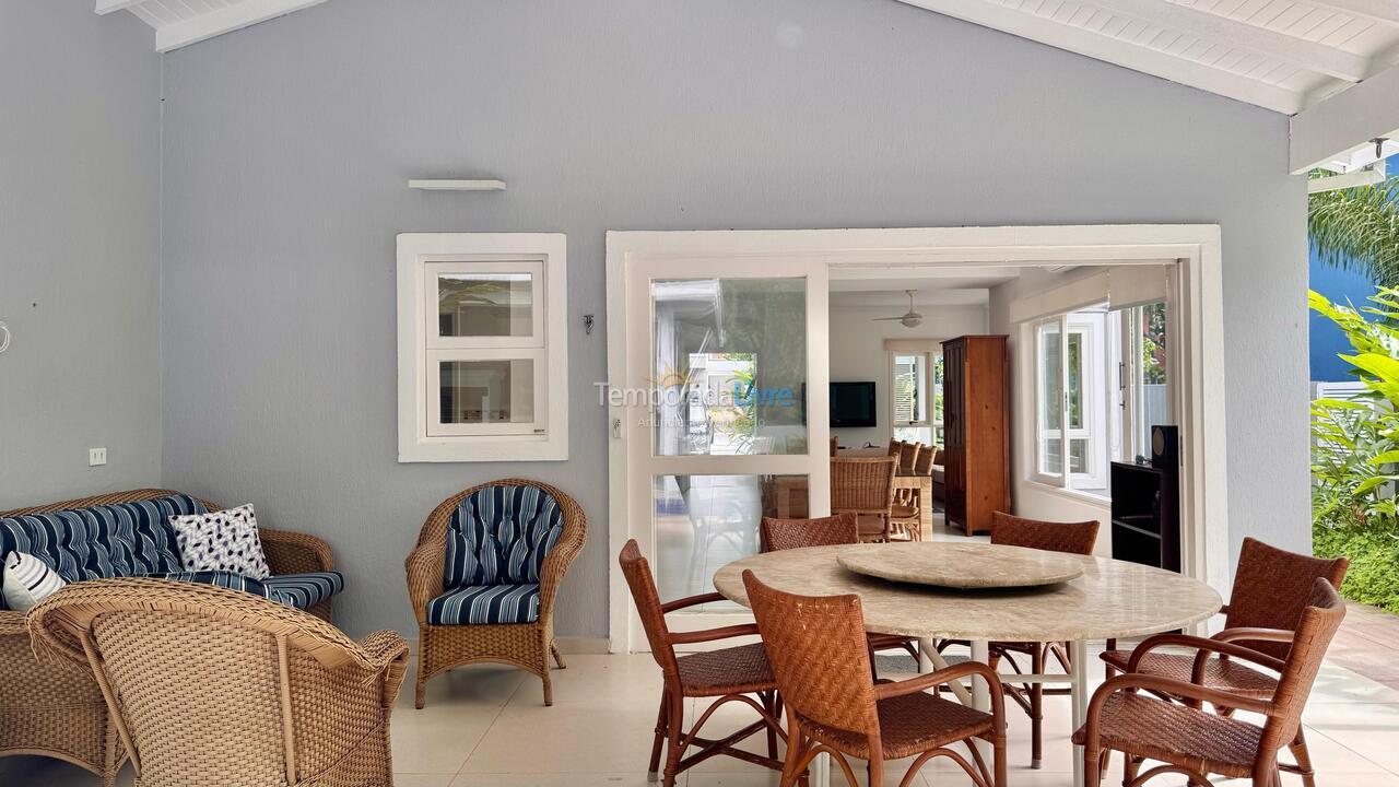 House for vacation rental in São Sebastião (Praia da Baleia)