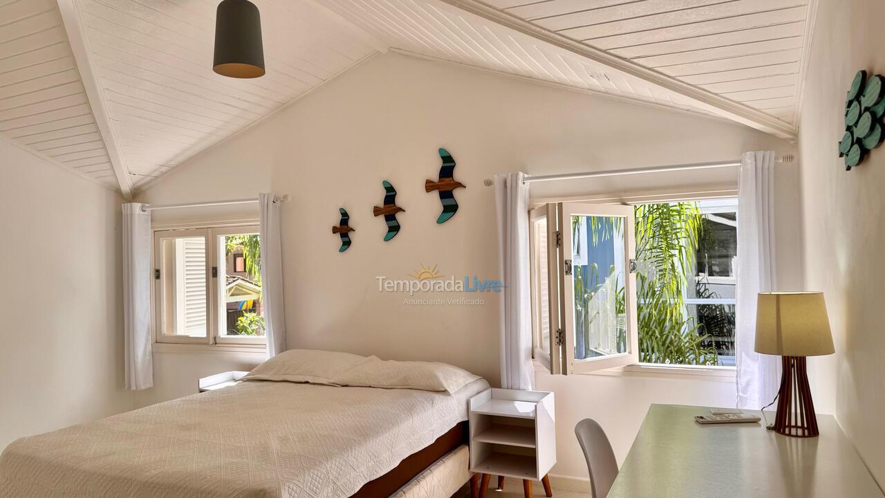 House for vacation rental in São Sebastião (Praia da Baleia)