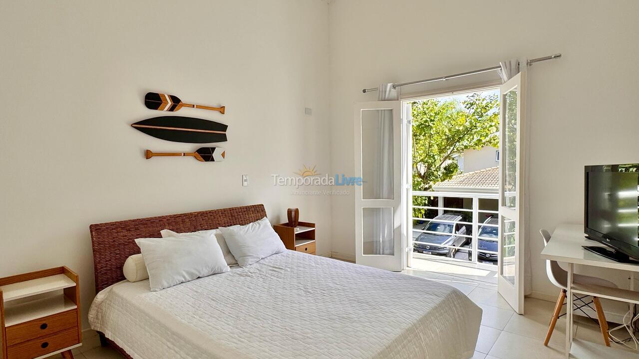 House for vacation rental in São Sebastião (Praia da Baleia)