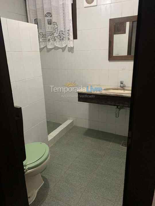 Casa para aluguel de temporada em Armação dos Búzios (Ferradurinha)