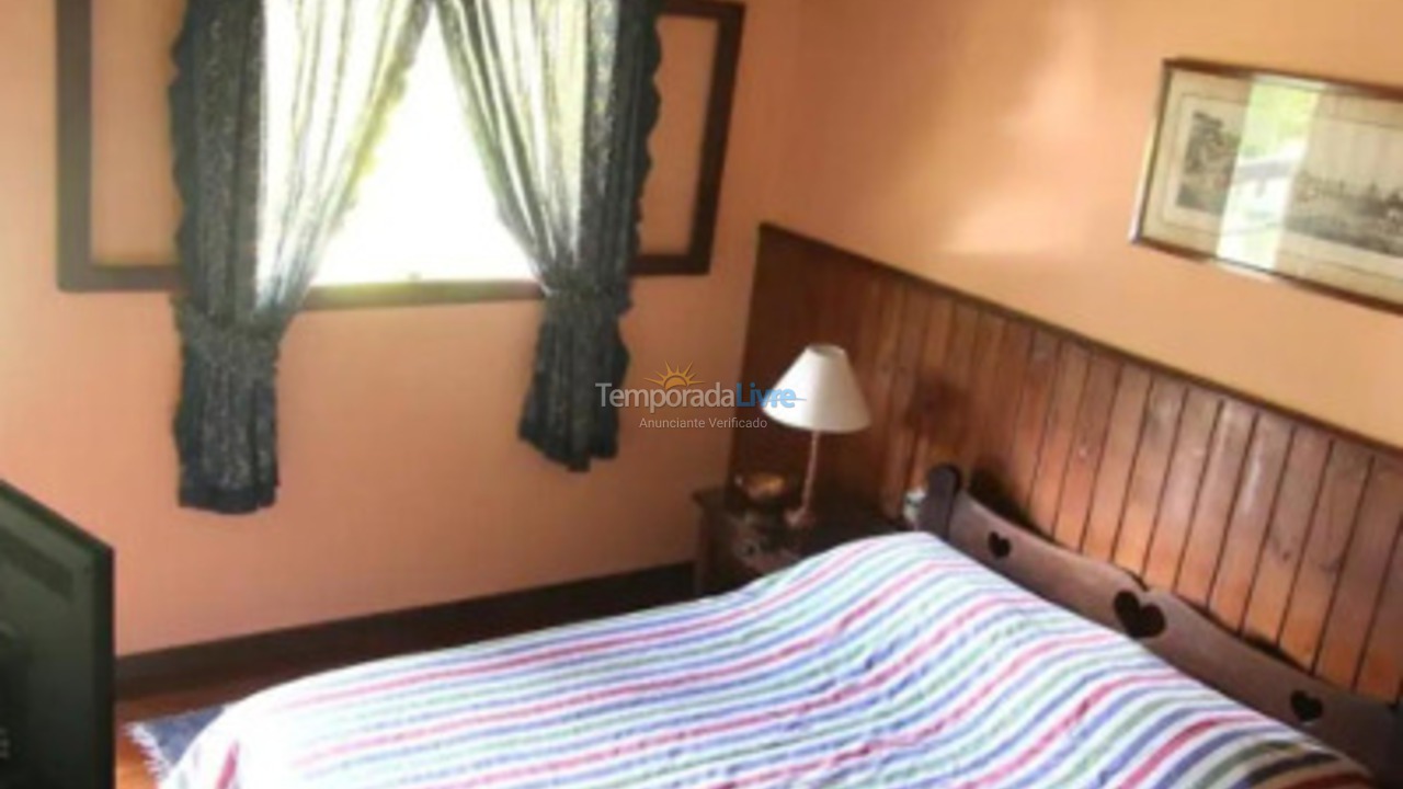 Casa para aluguel de temporada em Teresópolis (Golfe)