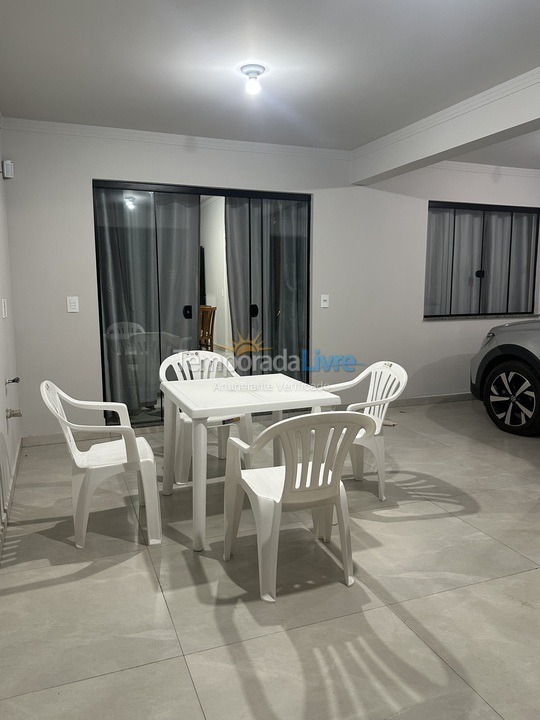 Casa para aluguel de temporada em Bombinhas (Mariscal E Canto Grande)
