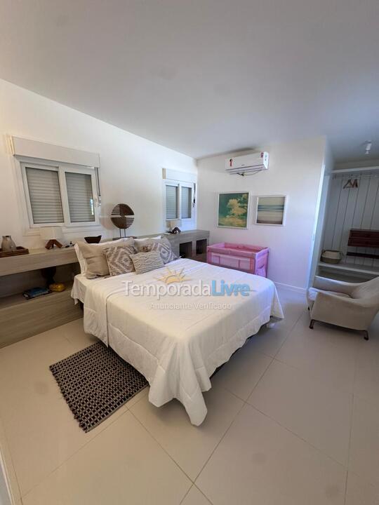 House for vacation rental in Camaçari (Praia de Guarajuba)