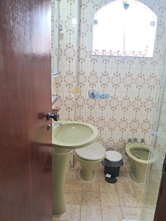 Apartamento para aluguel de temporada em Guarujá (Enseada)