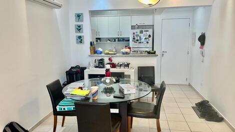 Apartment 2 blocks from the beach. Riviera de São Lourenço