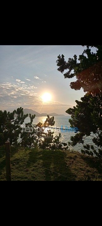 Apartment for vacation rental in Ubatuba (Praia Grande)