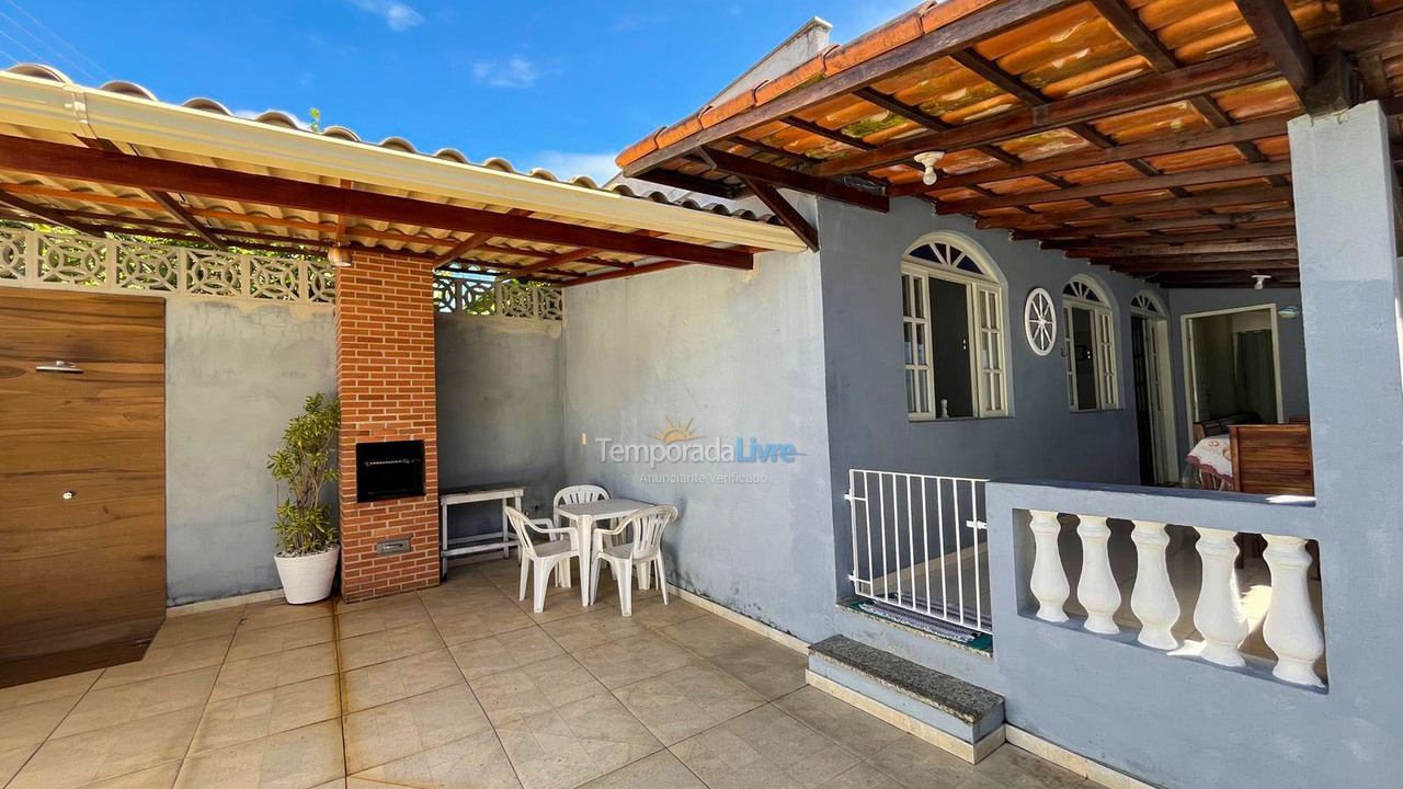 Casa para aluguel de temporada em Guarapari (Praia do Morro)