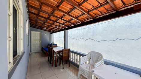 Casa na Praia do Morro com Área de Churrasqueira, Varanda, Wi-fi