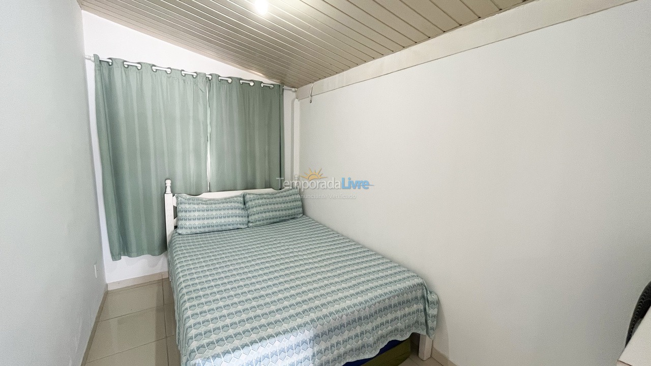 Casa para aluguel de temporada em Guarapari (Praia do Morro)