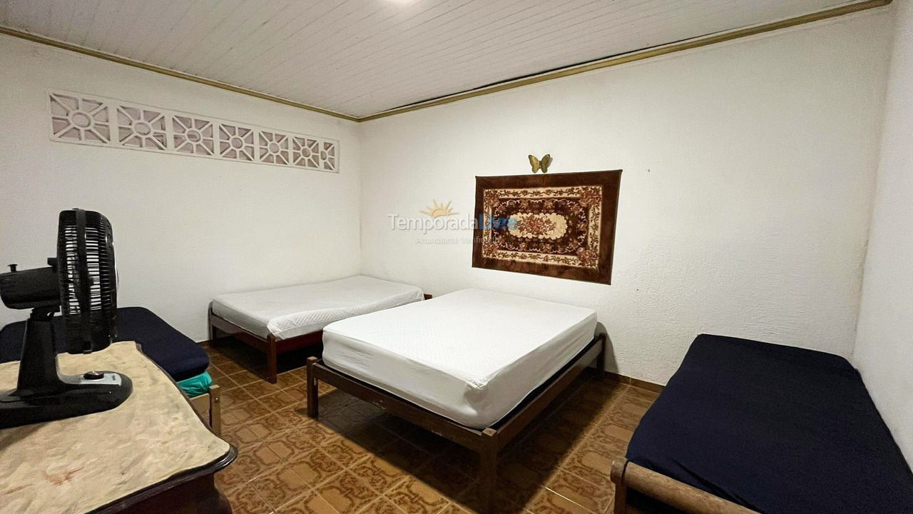 Casa para aluguel de temporada em Guarapari (Praia do Morro)