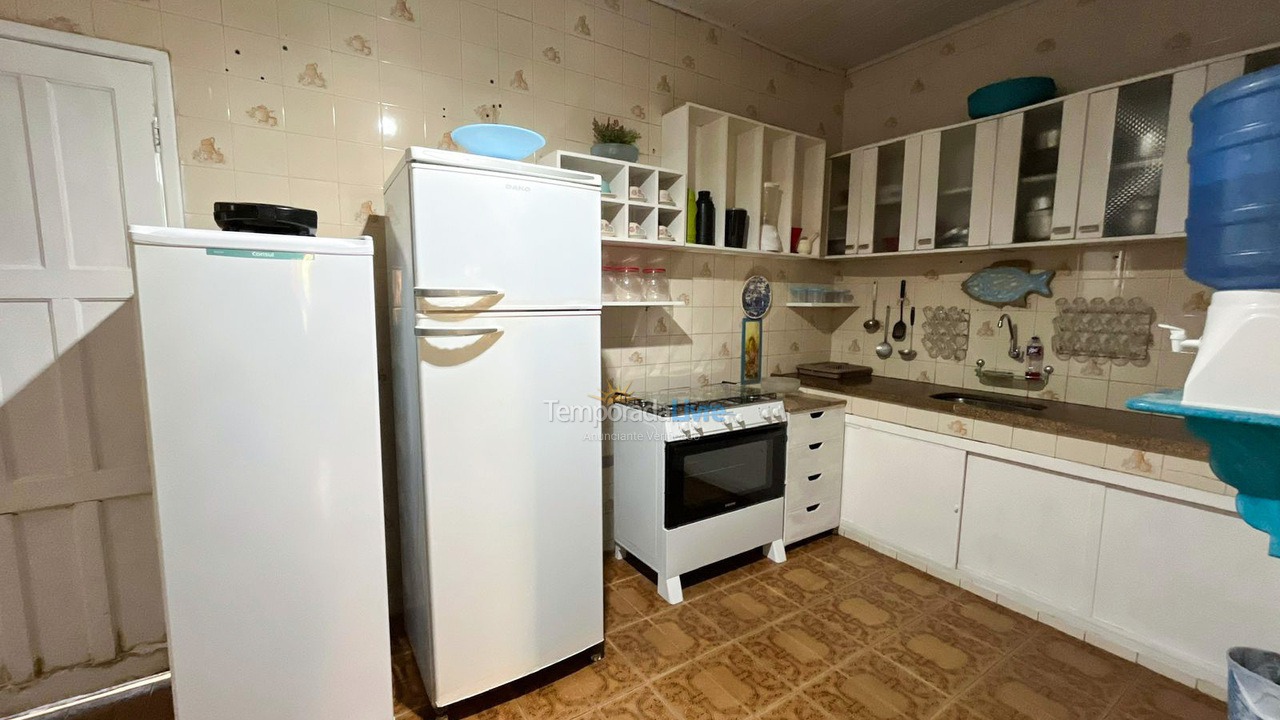 Casa para aluguel de temporada em Guarapari (Praia do Morro)